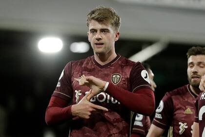 Patrick Bamford, el goleador del equipo de Bielsa