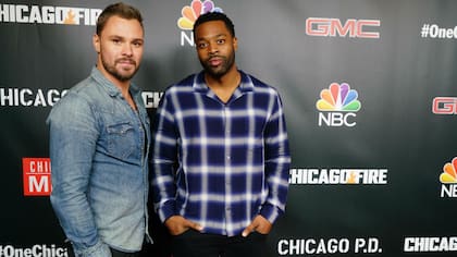 Patrick Flueger y LaRoyce Hawkins