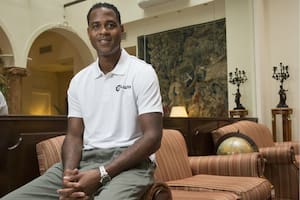 Patrick Kluivert: "Con Messi a mi lado, yo hubiera marcado más goles"