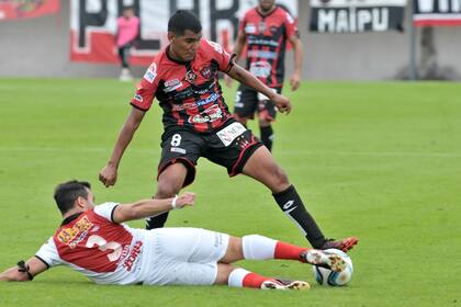 Patronato empató con Chacarita en San Martín