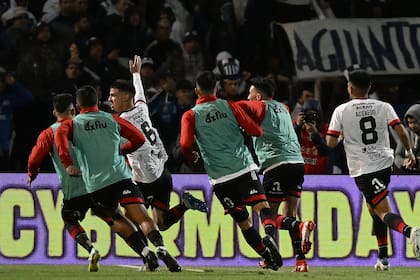 Patronato logró el primer título de su historia en la Asociación del Fútbol Argentino