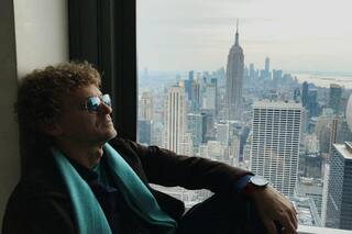 El rockero argentino que factura millones con tiendas de música en Nueva York