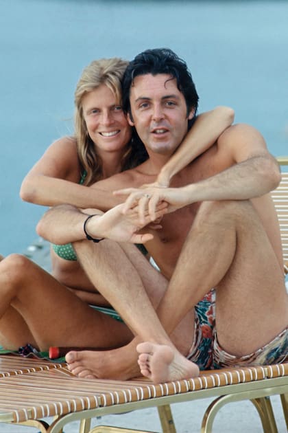 Paul McCartney and his wife Linda relax on a summer vacation. (Photo by James Andanson/Sygma via Getty Images)