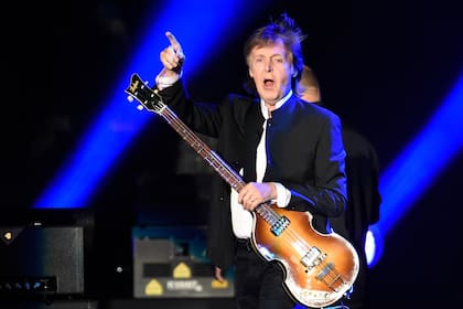 Paul McCartney aseguró que disfruta encontrarse con sus fans pero que las fotos no le parecen necesarias