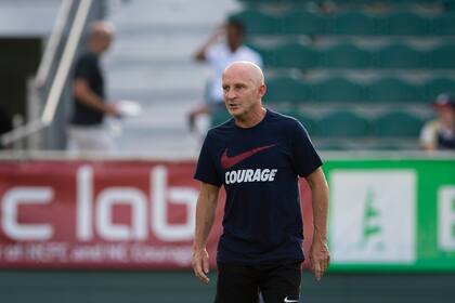 Paul Riley rechazó algunas acusaciones hechas contra él; otras quedaron sin contestación por parte del preparador de North Carolina Courage.