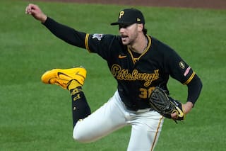 Paul Skenes lanza sin hits hasta la 6ta y Piratas vencen 7-1 a Padres