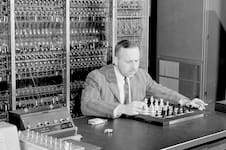 MANIAC: el origen bélico de la primera computadora que le ganó al ajedrez a una persona hace 70 años