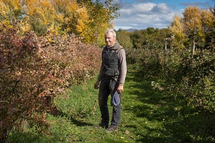 Paul viene de una familia de agricultores y estudió agronomía en Alemania antes de instalarse en esta chacra de Las Golondrinas.