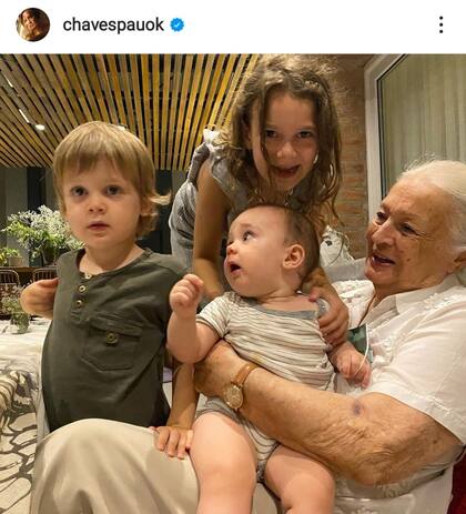Paula Chaves despidió a su abuela mediante las redes sociales