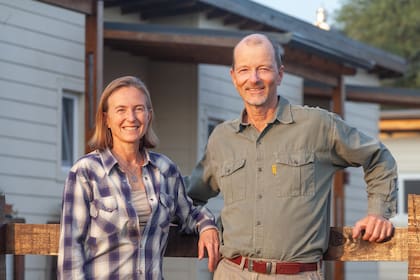 Paula Kade y Román Allekotte se apasionaron por el mundo de las aves.