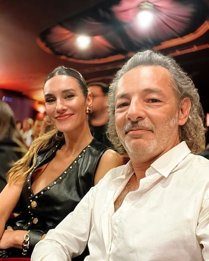 Paula Morales y Fabián Vena se enamoraron en 2014, al mismo ritmo que sus personajes en la tira Somos familia (Telefe)