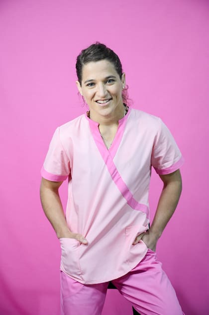 Paula Pareto posó para la campaña "rosa" de los ambos Oh Wear