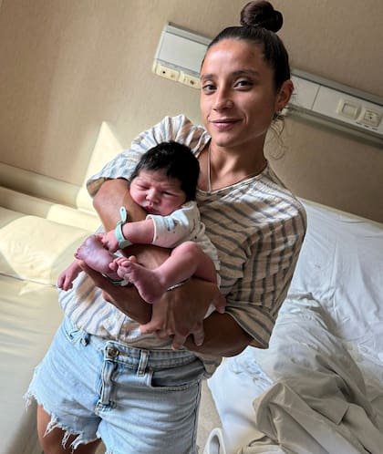 Paula Pedrozo con Vito, su hijo