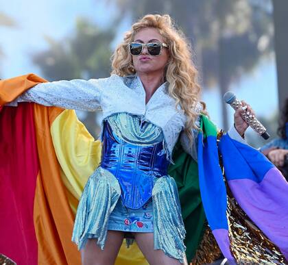 Paulina Rubio, en el Festival de Música del Orgullo de Long Beach, Los Ángeles, California