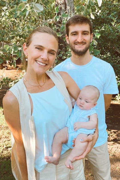 Paulina Trotz y Juan Medrano fueron los padrinos.