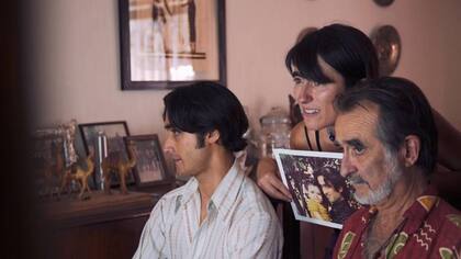 Paulina y Luis Costa comparan el parecido con el actor Pablo Medina