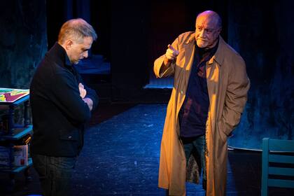 Paulo Brunetti y Osvaldo Santoro en La lluvia seguirá cayendo