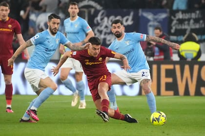 Paulo Dybala contra el mundo en el clásico de Roma vs. Lazio