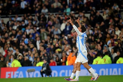 Paulo Dybala ingresó en el segundo tiempo y marcó el 3-0