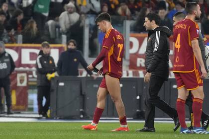 Paulo Dybala sufre lesiones con regularidad y Mourinho lo lamenta en la Roma