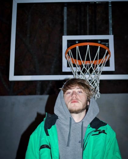 Paulo Londra es un fanático del basquet