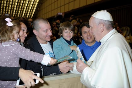 Paz y Acha con el Papa Francisco