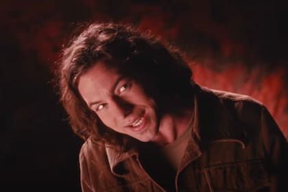 Pearl Jam presentó una nueva versión del video en la fecha en la que en Estados Unidos se realizó el Día Nacional de Concientización sobre la Violencia Armada