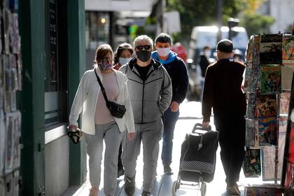 El uso de tapabocas, una obligación que la sociedad respeta