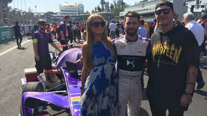 Pechito López antes de la largada junto a Paris Hilton