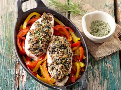 Pechugas de pollo con crocante de olivas