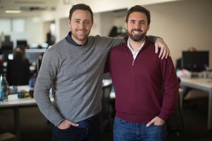 Ariel Burschtin y Álvaro García, fundadores de Pedidos Ya, dejaron este año sus puestos de liderazgo diario en la empresa.