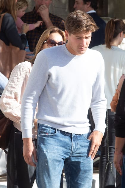 Pedro Cahen D' Anvers, hijo de Juan Cahen D' Anvers mantiene una excelente relación con los Soldati. Su padre y sus tías Paula y Dolores Cahen'D Anvers son primos segundos de la familia.