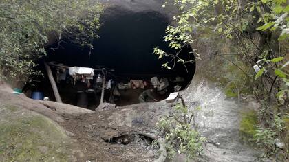 La cueva donde Pedro Luca vive desde hace 40 años