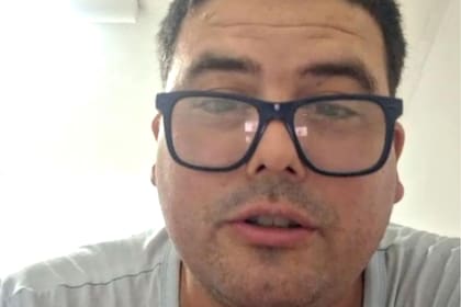 Pedro Moya, quiere volver cuando sea seguro pero mantener a la Argentina como hogar para sus hijos