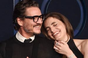 Exilio, suicidio y transformación: la fuerte historia de Lux, la hermana de Pedro Pascal