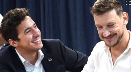 Pedro Puerta y su ex amigo Germán Kiczka, mañana cuando Ramón Puerta presente su candidatura, se cumplirá 1 año del desafuero del hoy condenado ex legislador de Activar, un hecho que le cambió la vida a la familia Puerta.