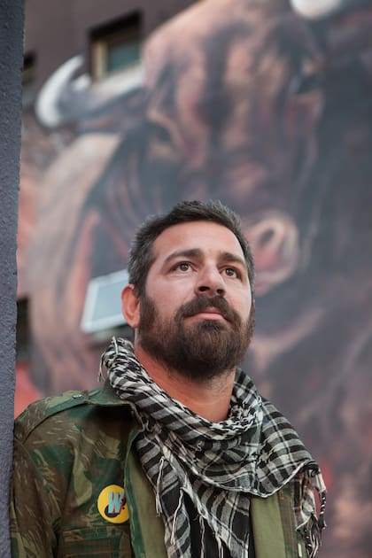 Pedro Rauber tiene 36 años y comparte su trabajo en @pedro.rauber .