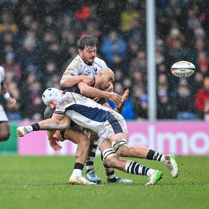 Pedro Rubiolo en acción; el rafaelino hizo 24 tackles, la cifra más alta en la fecha