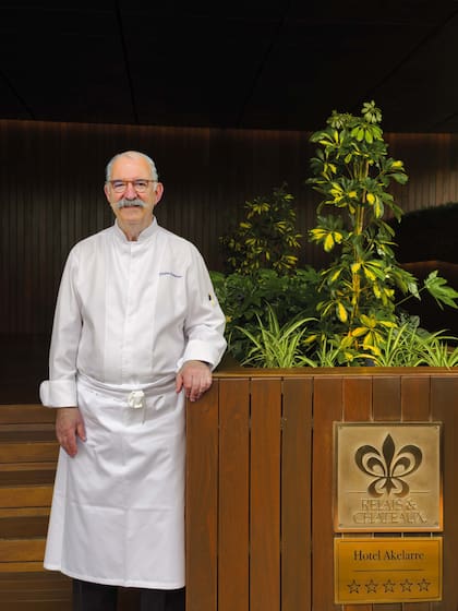 Pedro Subijana cumple 50 años al frente de Akelarre, de 3 estrellas Michelin