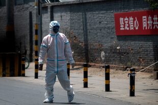 Pekín ha confirmado 159 infecciones de coronavirus desde el pasado fin de semana tras un nuevo foco de contagios en un mercado mayorista