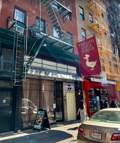 Peking Duck House fue fundada en 1978 y es catalogado por sus clientes como la "mejor comida china" en la ciudad