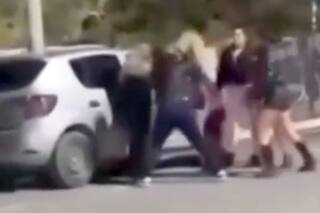 Batalla campal entre mujeres a la salida de un recital de Karina “La princesita”