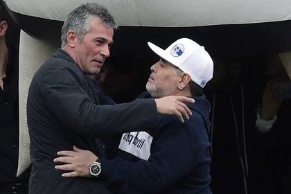 Pellegrinoy Maradona, el día de la llegada de Diego a Gimnasia