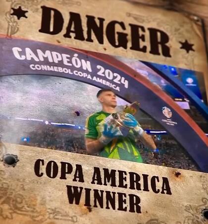 "Peligroso", así definieron al Dibu Martínez cuando lo presentaron en la entrega del Balón de Oro