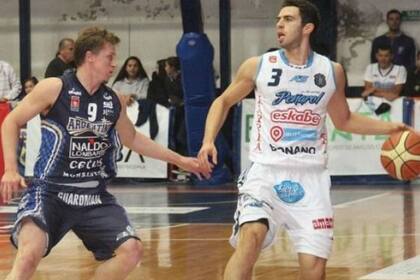 Peñarol ganó con autoridad en Junín