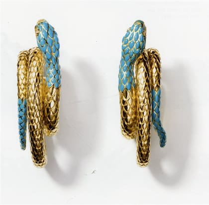 Pendientes de clip ''''Serpiente'''' (1971) creados especialmente para la actriz mexicana María Félix