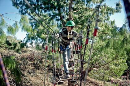 Puente colgante en Peñón del Águila, en La Cumbrecita.