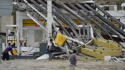 Humacao, Puerto Rico: inundación y daños materiales; hubo toque de queda de 18 a 6 para garantizar la seguridad