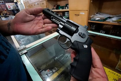 La portación de armas está prohibida durante la veda electoral