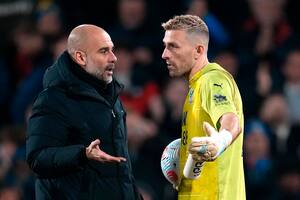 Pep Guardiola discutió con el arquero Vicente Guaita, de Crystal Palace